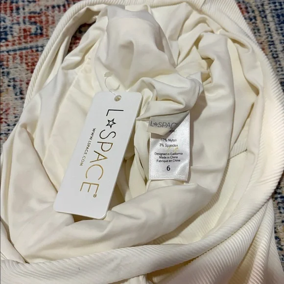 L*SPACE Phoebe Ribbed One Shoulder One Piece Swimsuit in White SZ 6 NWT - Picture 5 of 6